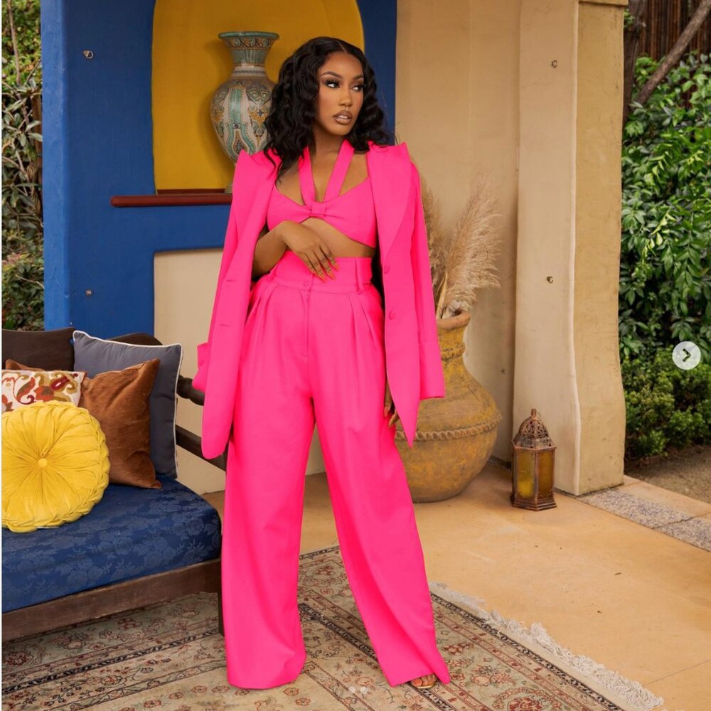 Bossy & Fly Pink Suit by Ellaè Lisquè